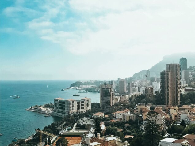 LA ROUSSE – SAINT-ROMAN : Prestige et quiétude à Monaco