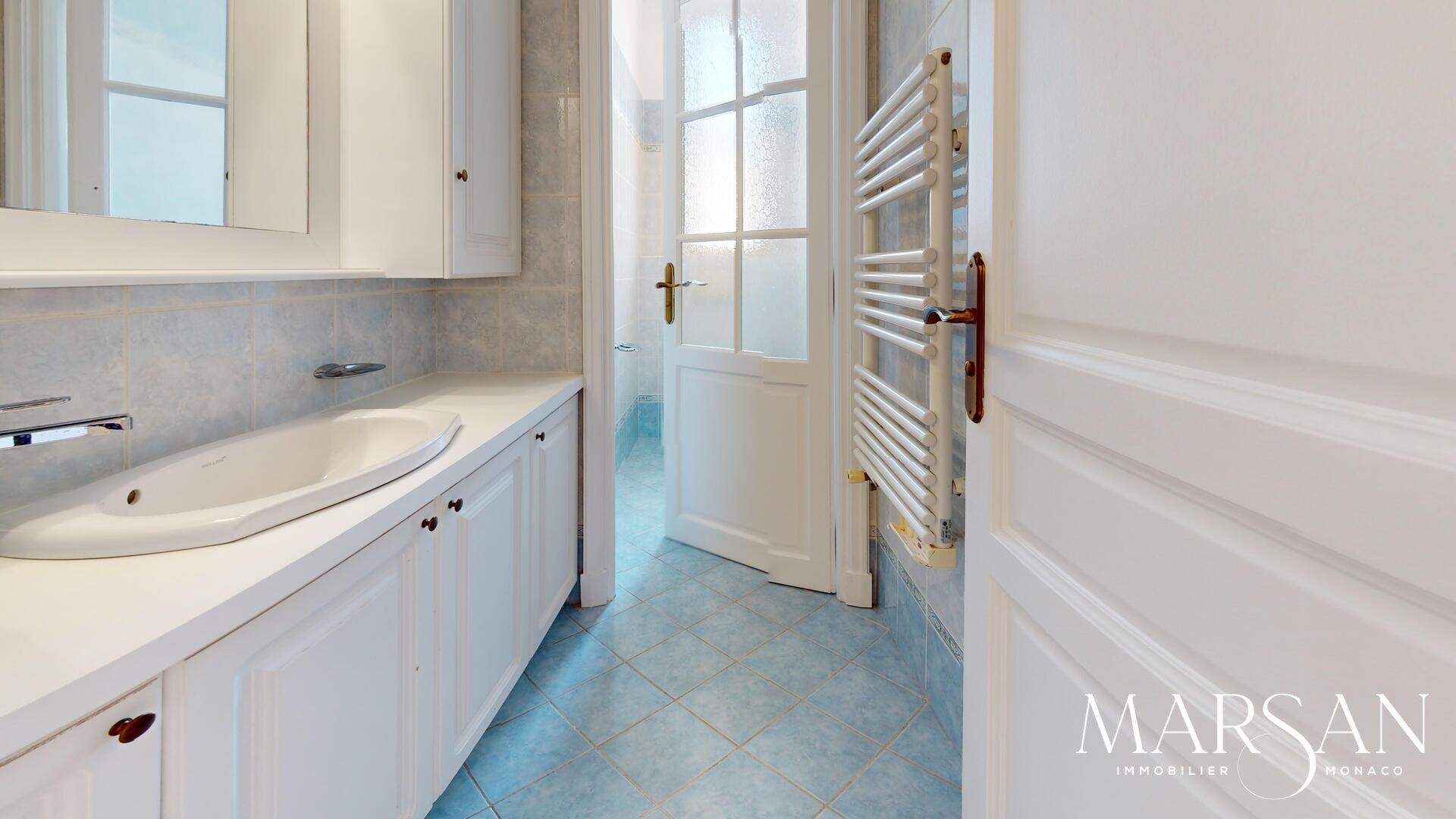 FRANZIDO PALACE - LOCATION