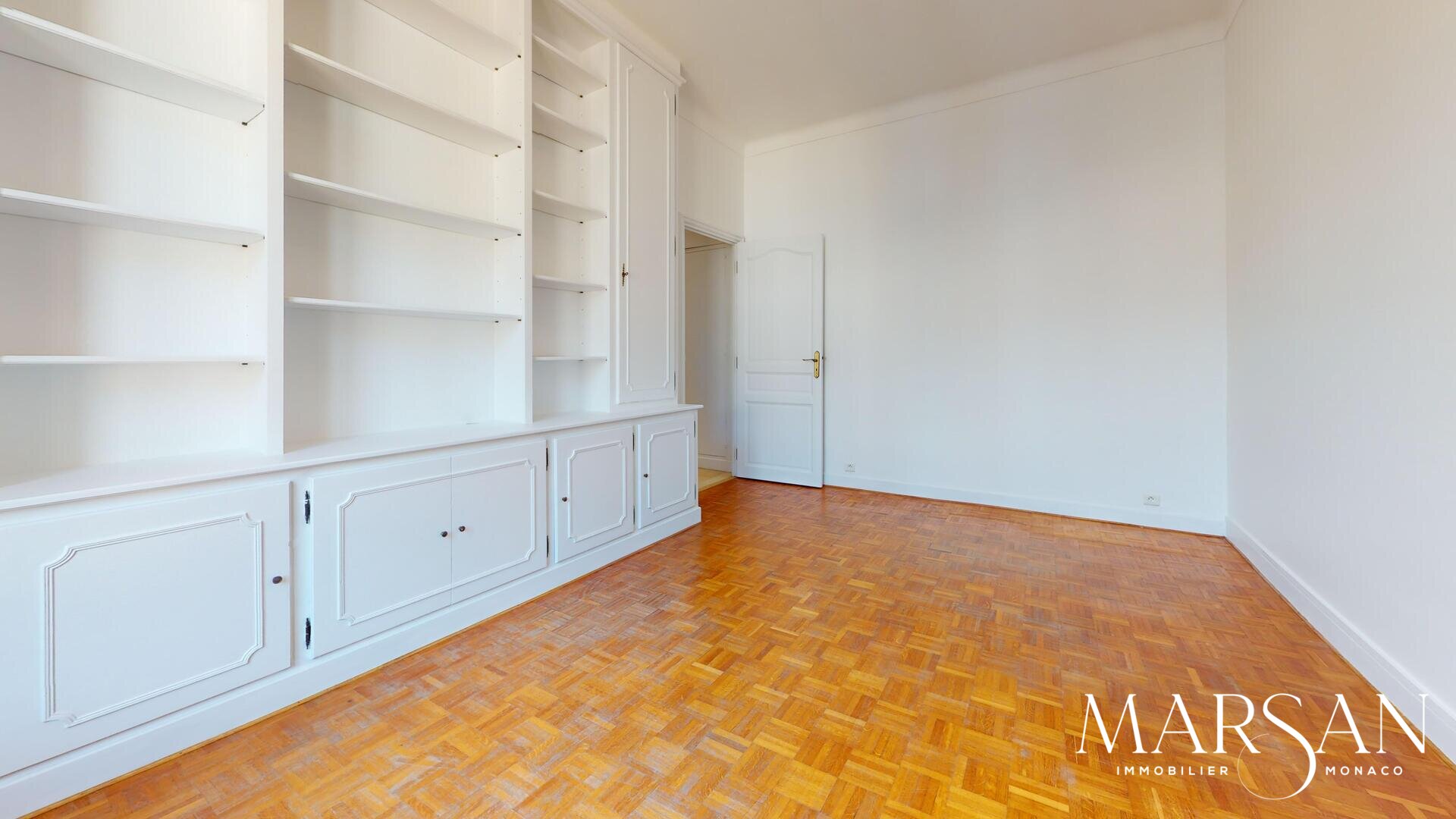 FRANZIDO PALACE - LOCATION