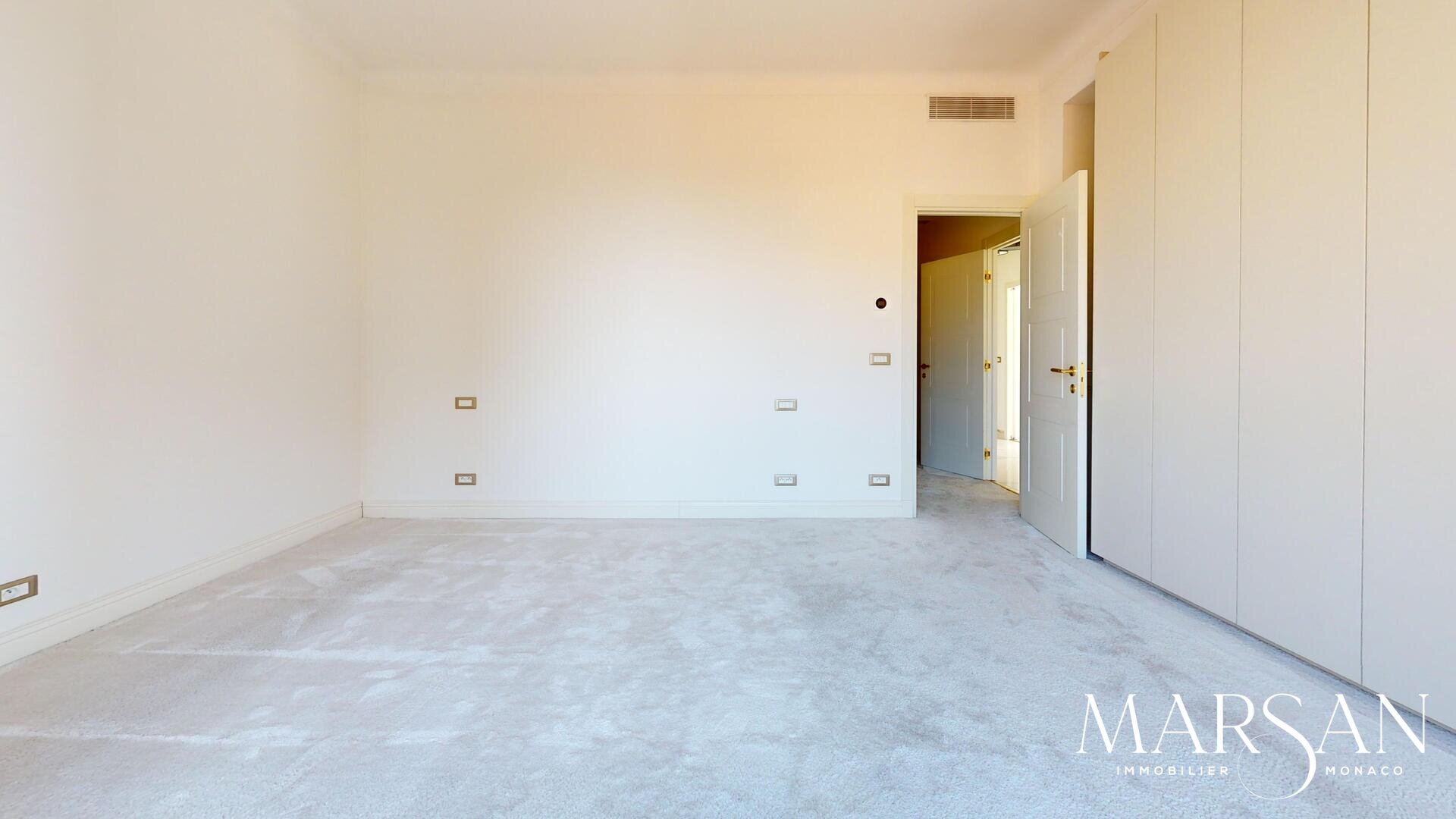 APPARTAMENTO MOLTO GRANDE - PALAZZO FRANZIDO