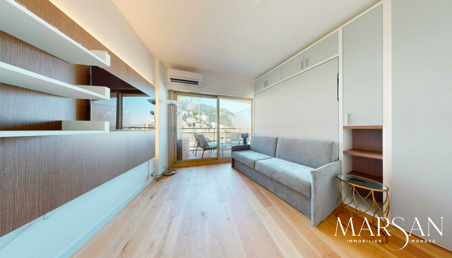 Annonciade – Studio moderne en étage élevé avec terrasse - VENDU