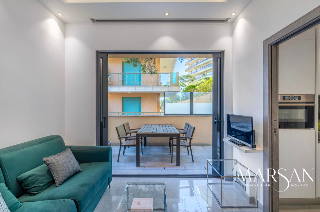 THE BETTINA - STUDIO