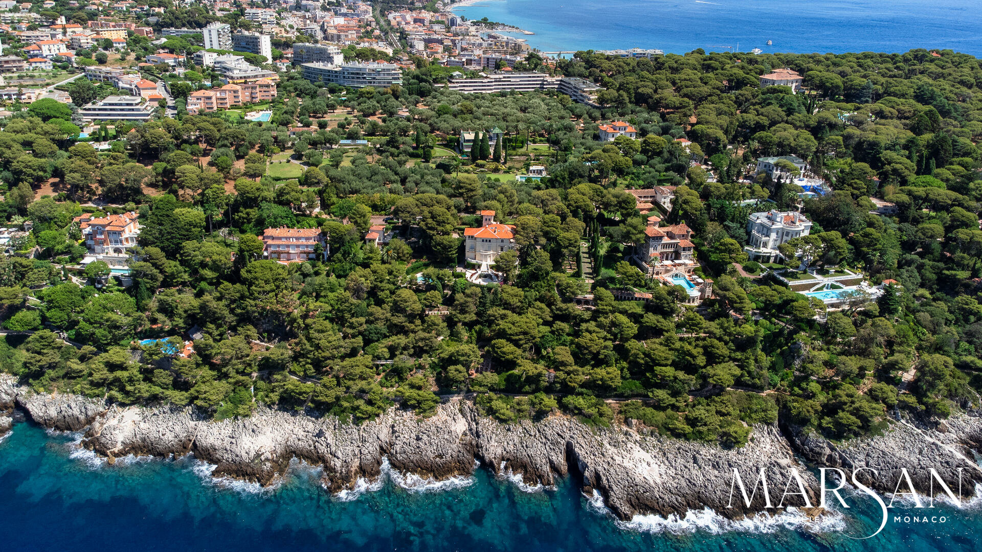 Proprietà rara: Eccezionale appartamento in una prestigiosa villa a Roquebrune-Cap-Martin