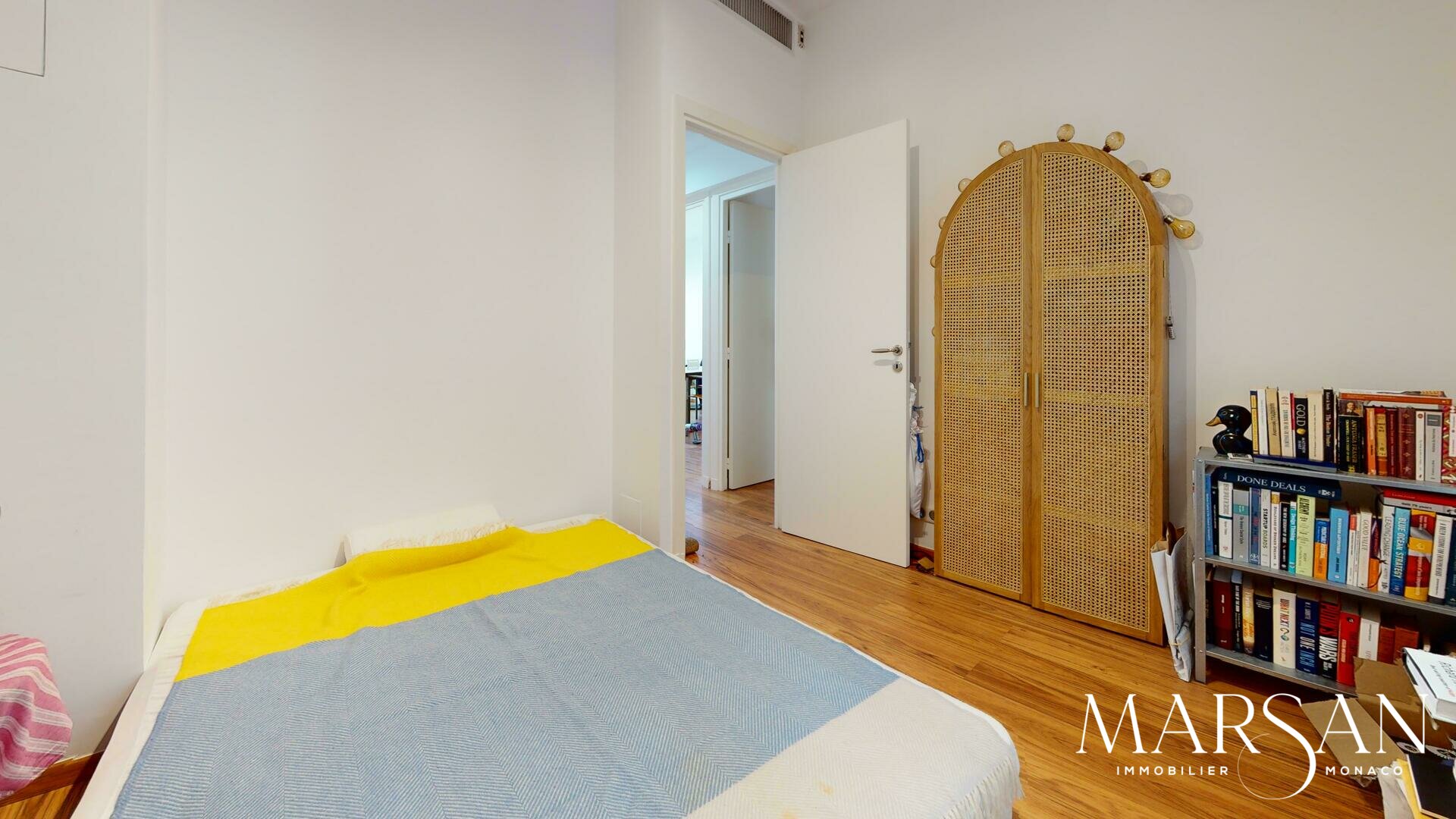 SOUS OFFRE - 3 pièces avec cave - Front de Quai Antoine 1er - Vue Port Hercule & Monte-Carlo