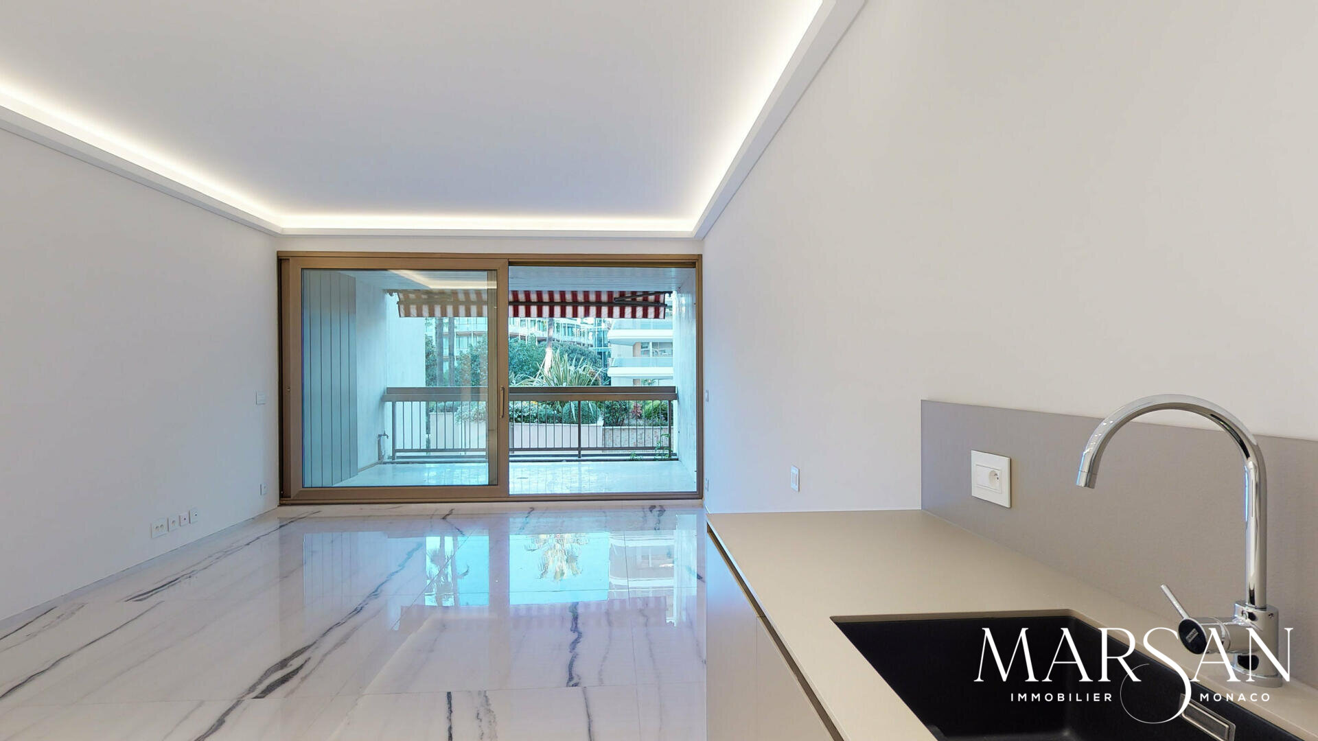 2 CAMERE DA LETTO, NEL CUORE DEL PRINCIPATO, NEL PRESTIGIOSO PALAZZO "PARK PALACE"