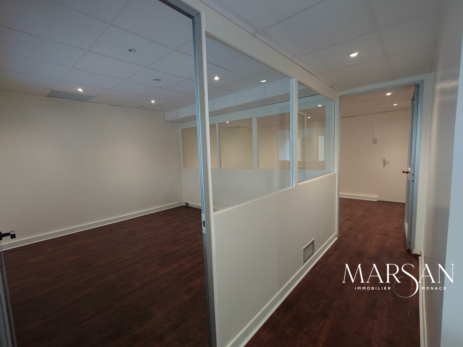 ADMINISTRATIVE OFFICE - TITIAN