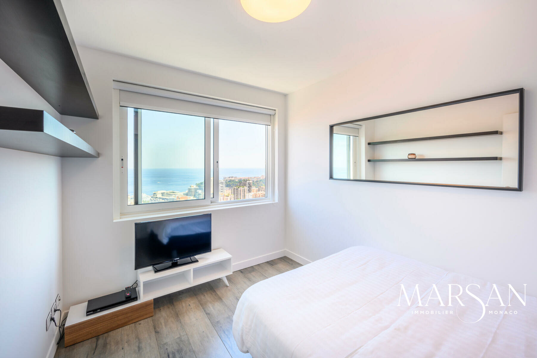 TRIPLEX AVEC TERRASSE ROOF TOP - BEAUSOLEIL