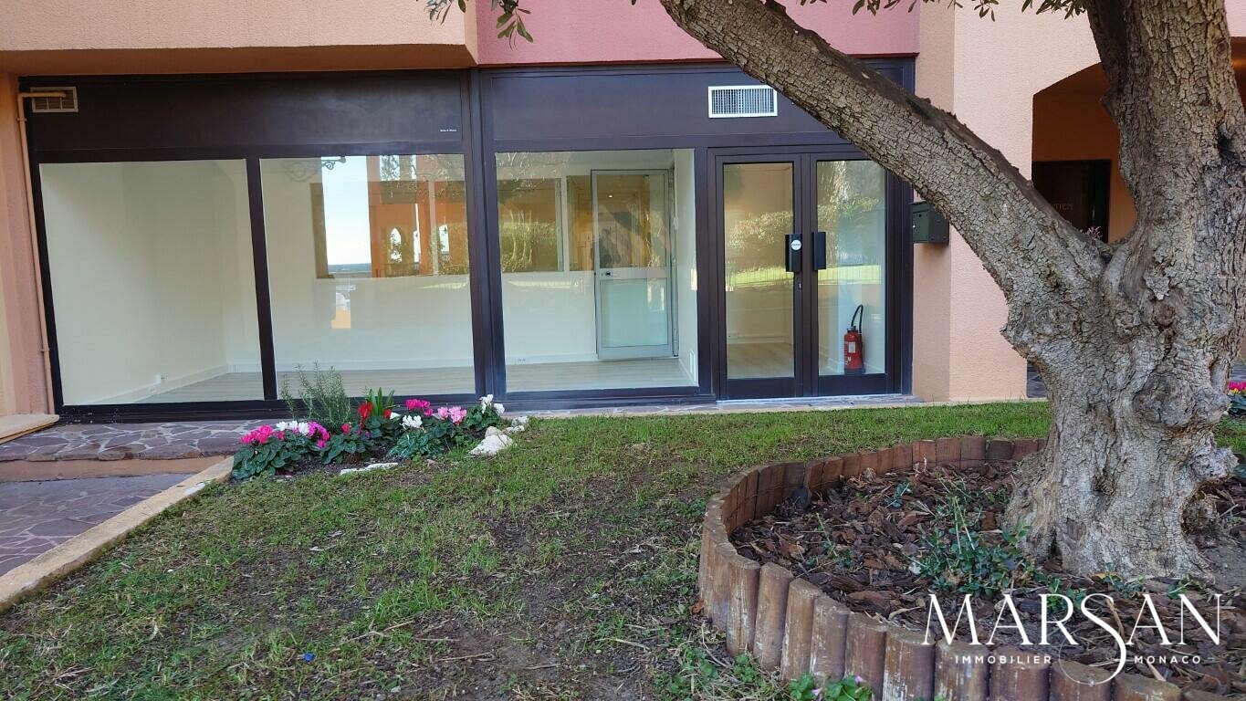 ADMINISTRATIVE OFFICE - TITIAN