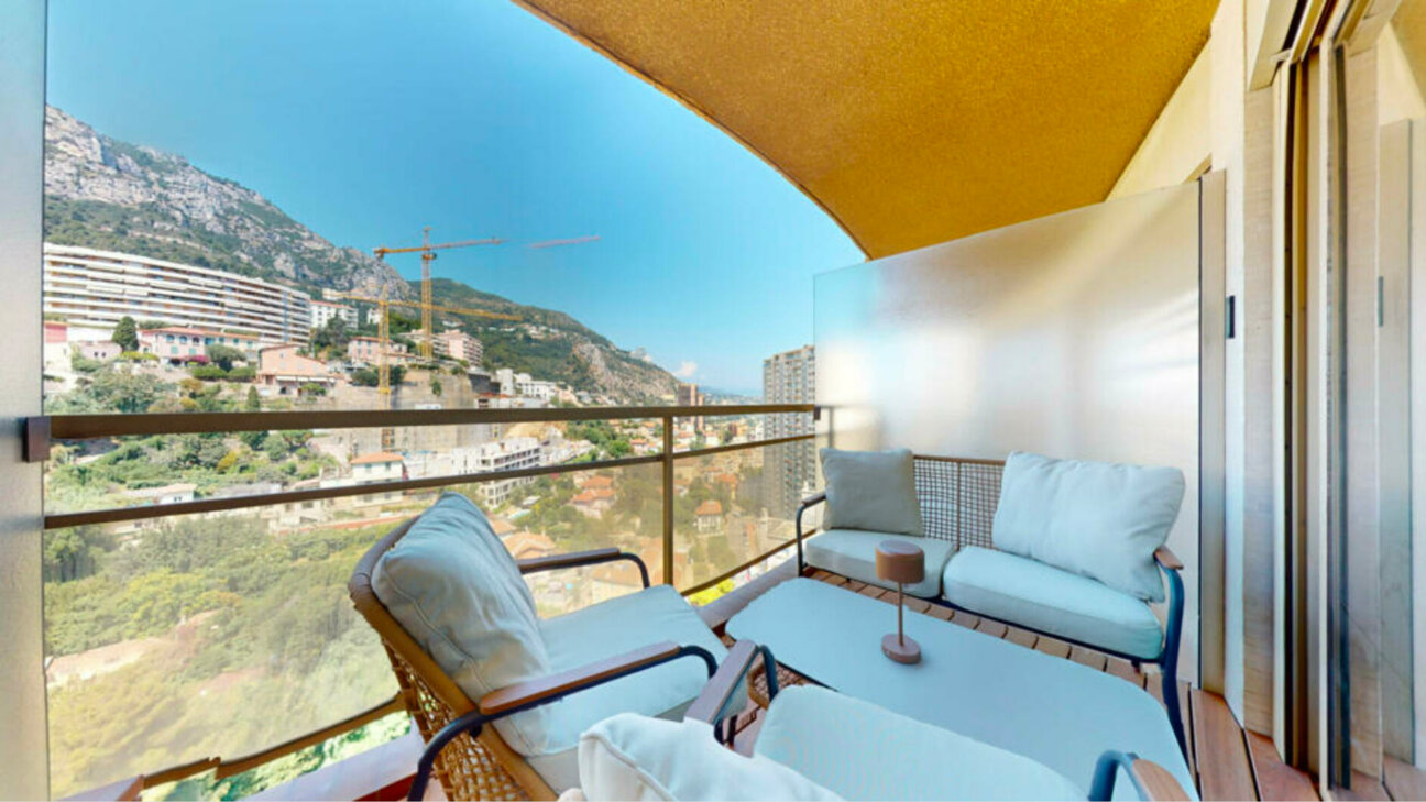 Annonciade – Studio moderne en étage élevé avec terrasse - VENDU