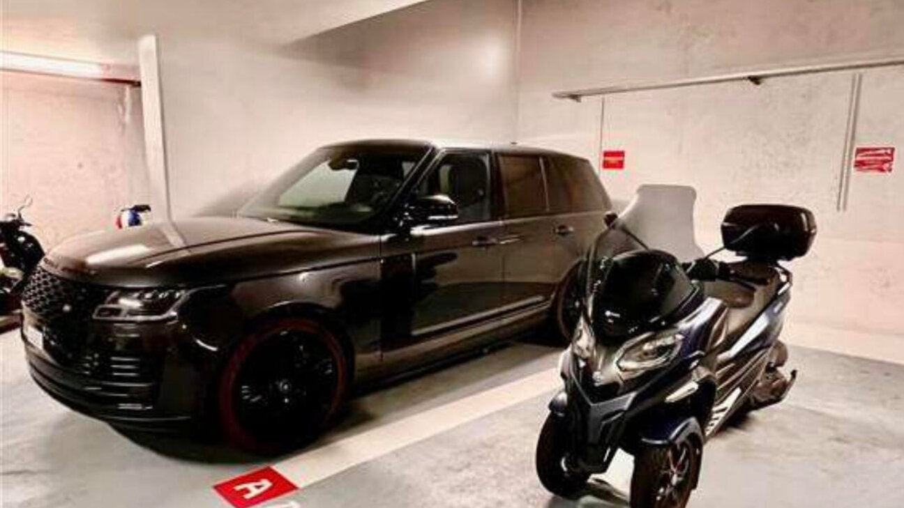 Ufficio bellissimo - VICINO AL MONTE CARLO COUNTRY CLUB