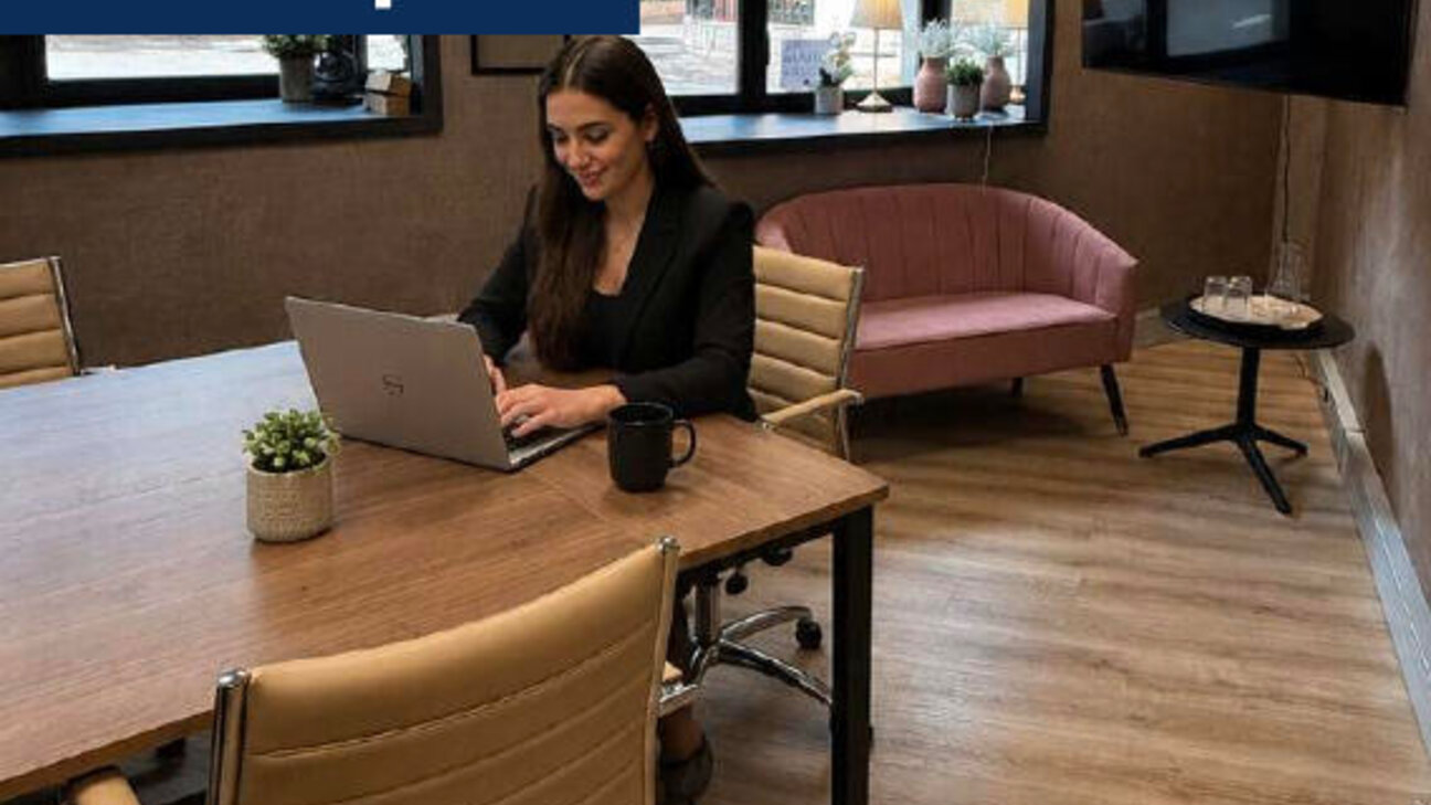 Beautiful office- NEAR MONTE CARLO COUNTRY CLUB