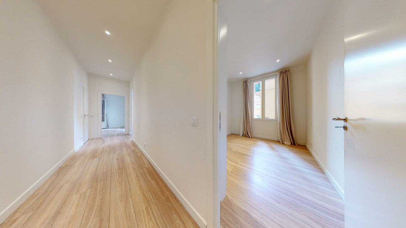 BEL APPARTEMENT DE 4 PIÈCES - LARVOTTO - SOUS LOI 887