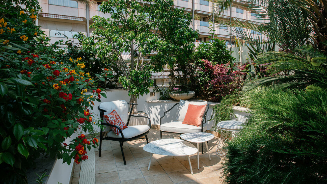 TRES BEAU 4/5 PIECES - APERCU MER - PROCHE DU CENTRE