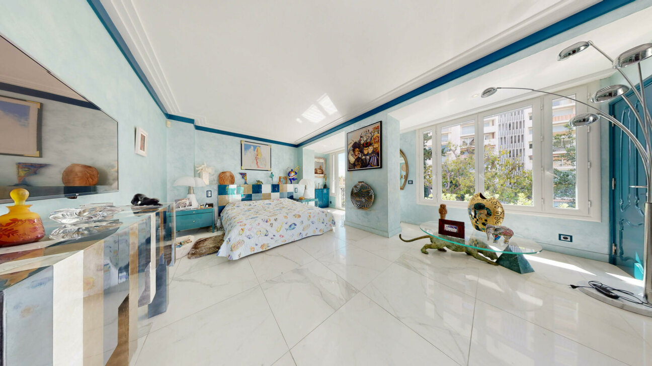 VILLA PRIVÉE D'EXCEPTION À VENDRE -  SAINT ROMAN