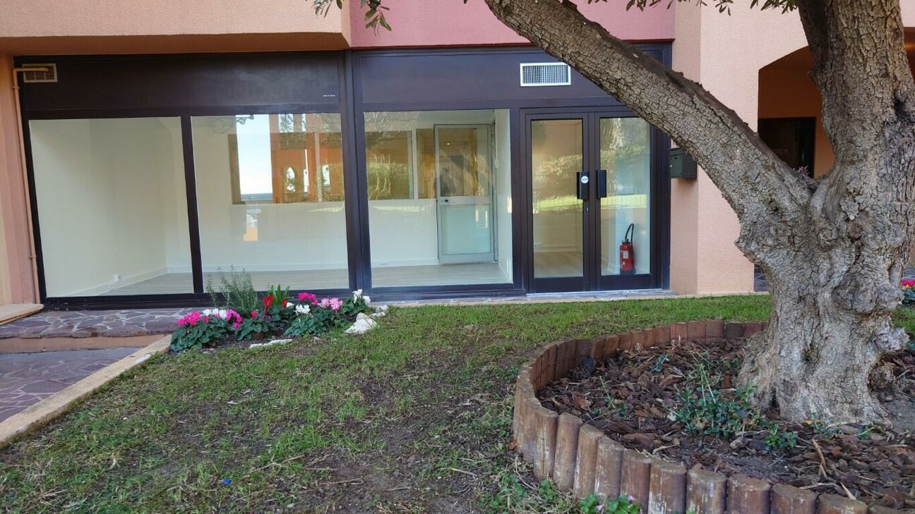 ADMINISTRATIVE OFFICE - TITIAN